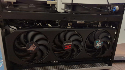 Included picture of the new 9060 XT installed